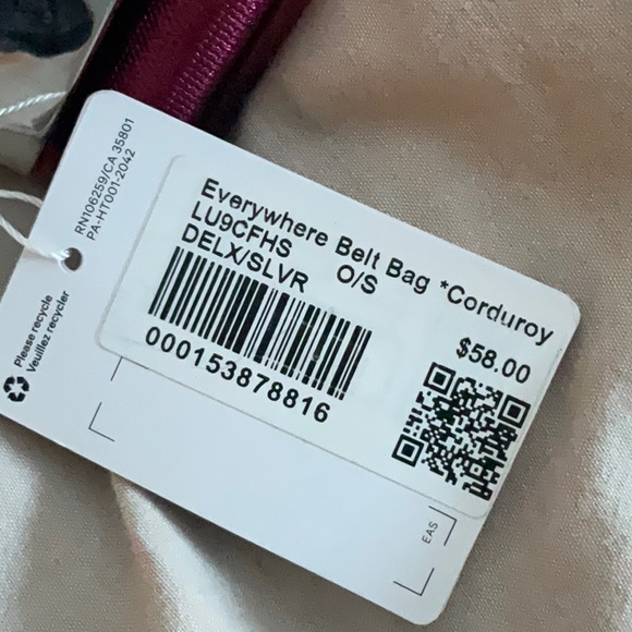 NWT Lululemon Burgundy Crossbody Bag - Picture 4 of 7